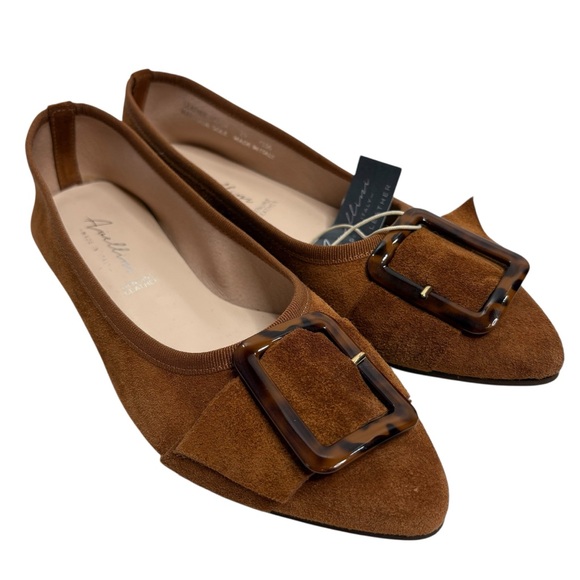 AVELLINI SIZE 38 BROWN SUEDE FLATS SHOES WITH BUCKLES NWOT - Picture 1 of 4